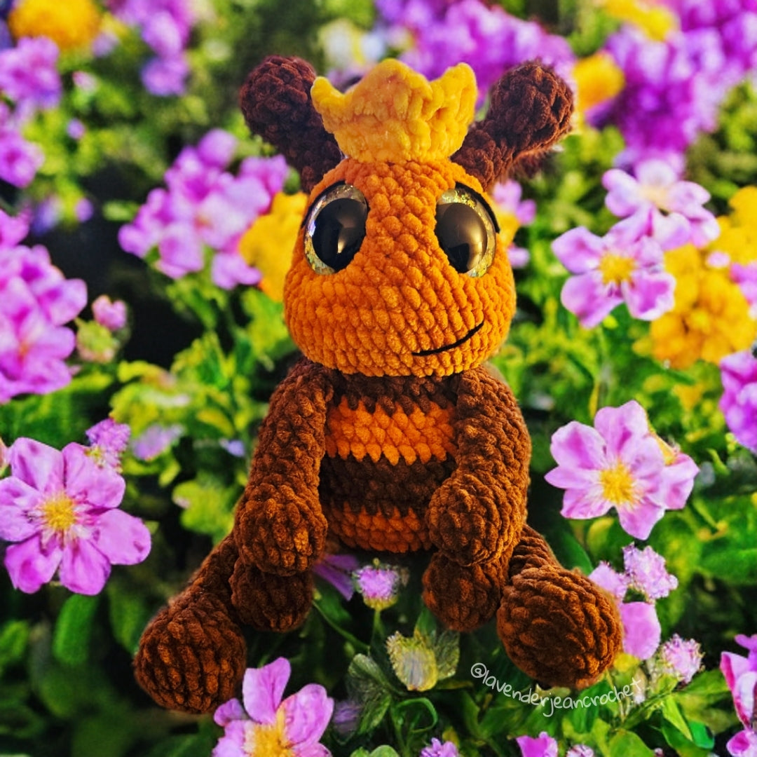 PDF Pattern - Jean the Queen Bee